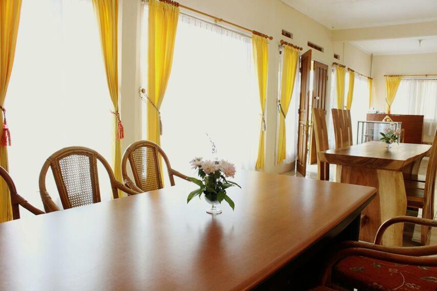 וונוסובו Amerta Giri Guest House מראה חיצוני תמונה